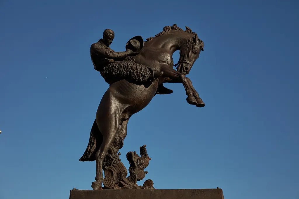 Tribute to Range Riders sculpture on the Oklahoma State Capitol grounds